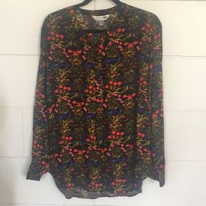 Old Navy Floral Top, Size Large. NWOT.